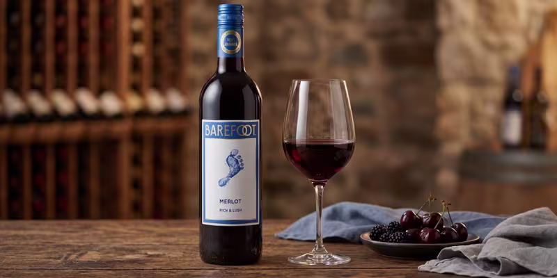 Rượu vang Mỹ Barefoot Merlot - Bản giao hưởng mượt mà của trái cây chín mọng