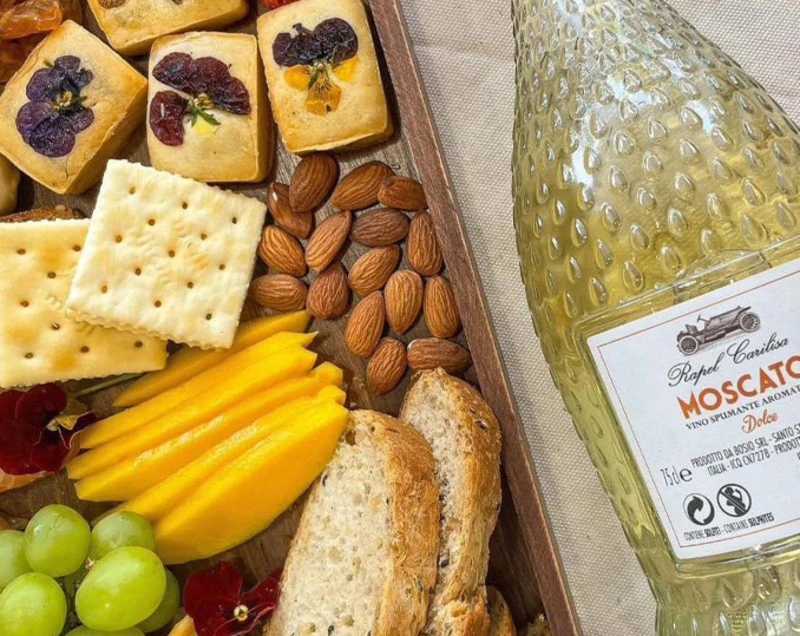 Rượu vang trắng Ý Muscat/Moscato