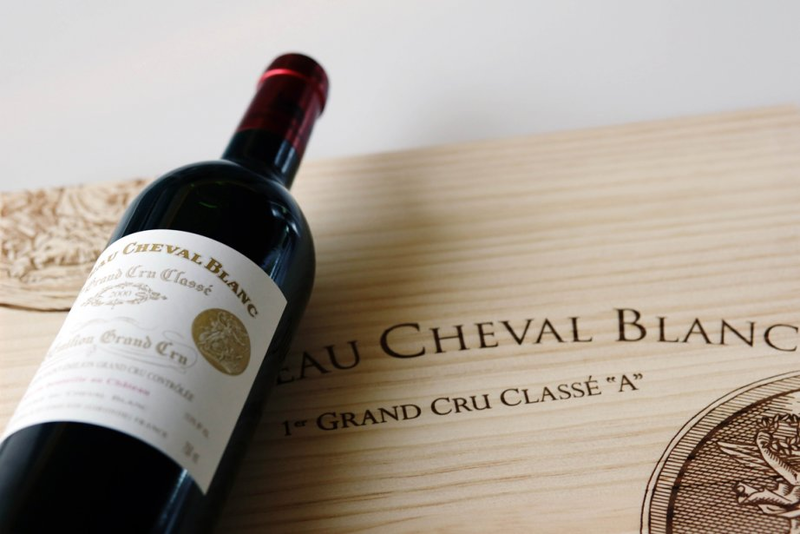 Chai rượu vang đắt nhất thế giới Chateau Cheval Blanc 1947