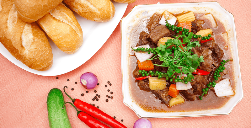 Bò hầm rượu vang đậm đà hương vị