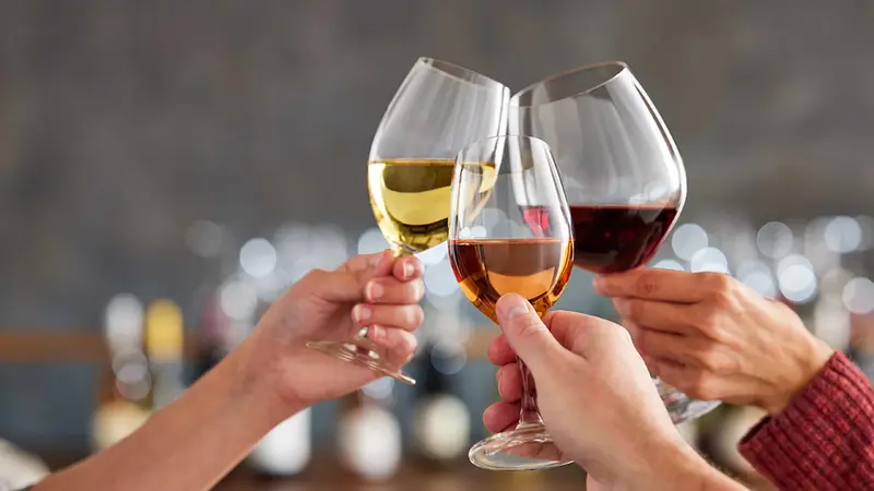 Uống rượu vang lúc nào tốt nhất?