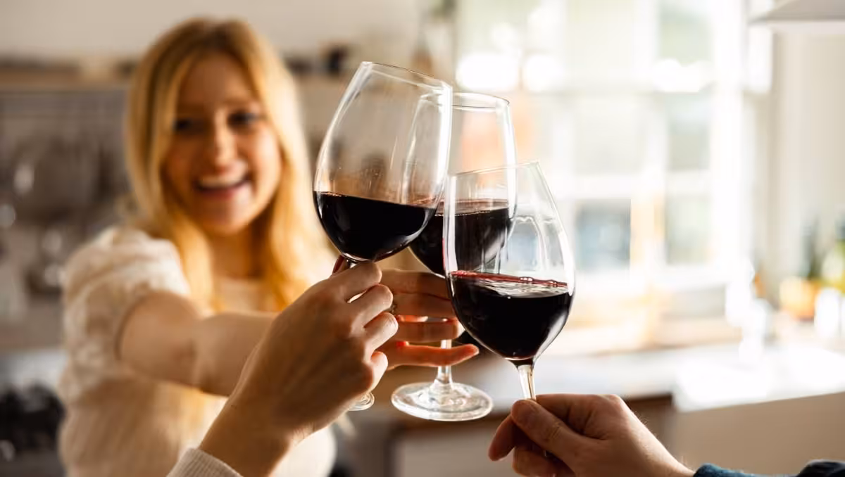 Định lượng 1 ly rượu vang theo từng hoàn cảnh