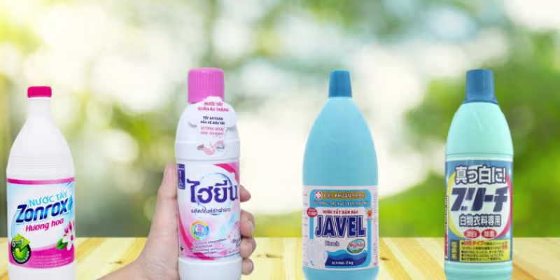 Sử dụng nước tẩy quần áo