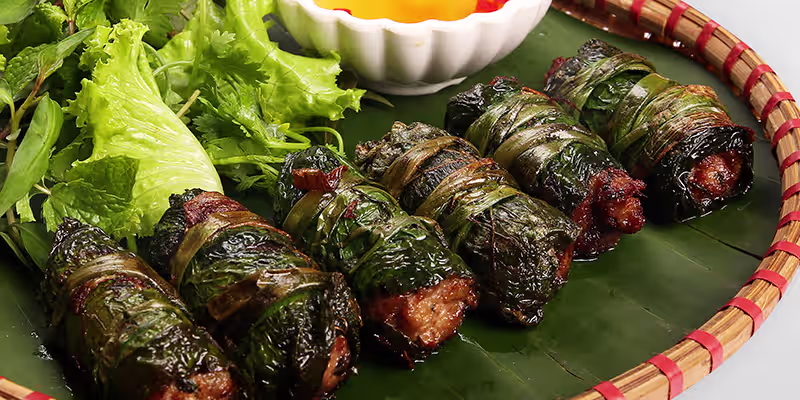 Chả lá lốt kết hợp với rượu vang
